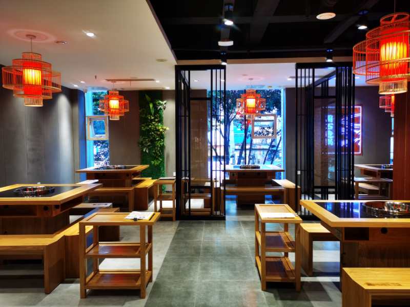 憨石匠萬(wàn)州移民廣場(chǎng)店