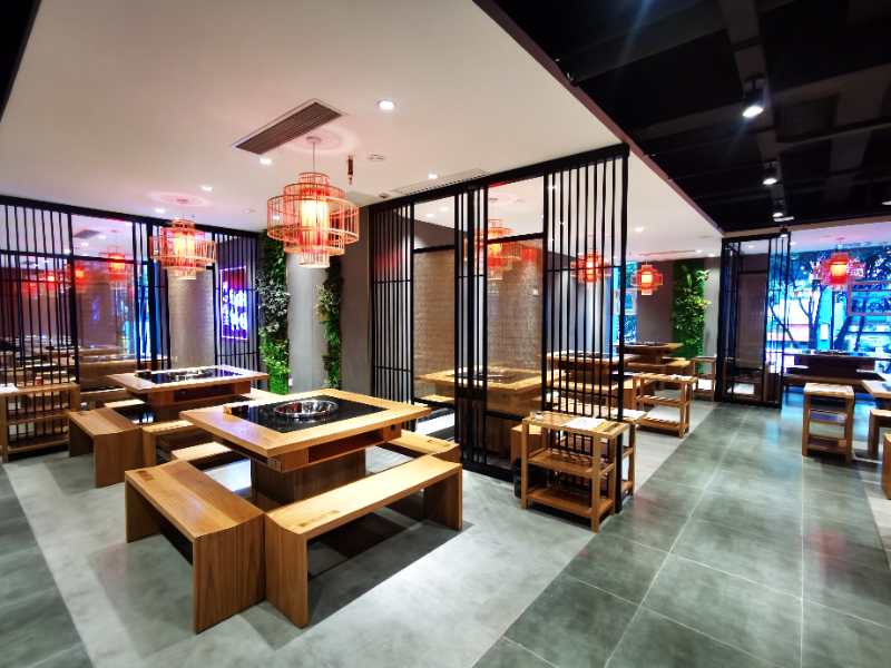 憨石匠萬(wàn)州移民廣場(chǎng)店